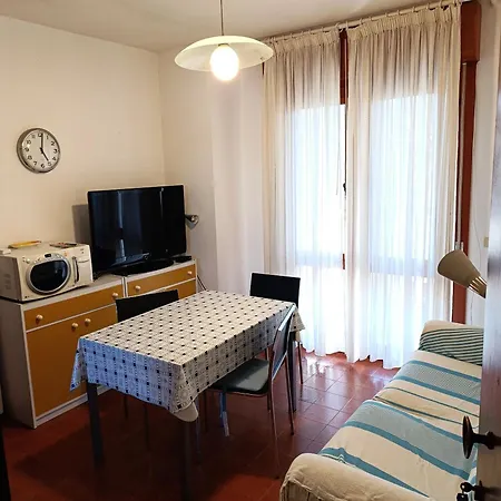 Functional And Cozy Flat In Bibione